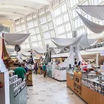 Boavista Premium With Ac, Terrace- Parking ,supermarket And Metro T3 Porto