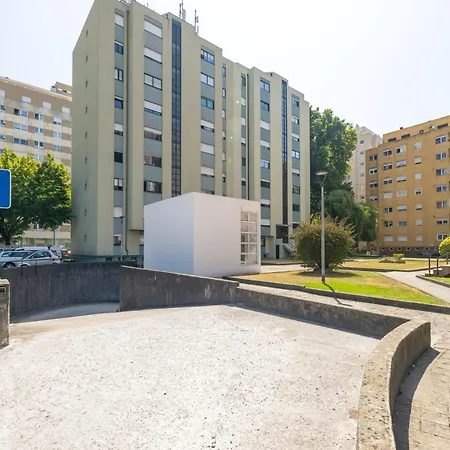 Apartamento Boavista Premium With Ac, Terrace- Parking ,supermarket And Metro T3 Porto