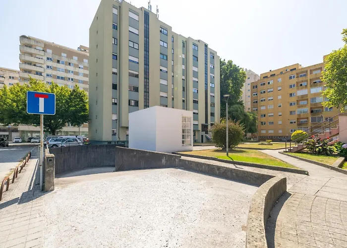 Apartamento Boavista Premium With Ac, Terrace- Parking ,supermarket And Metro T3 Porto