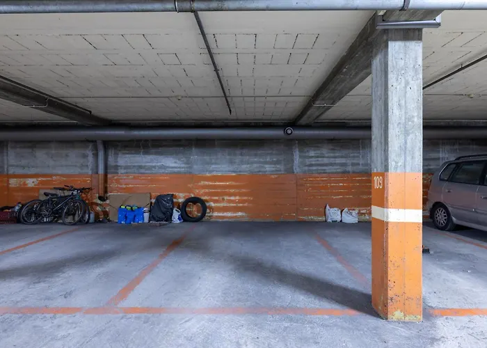 Boavista Premium With Ac, Terrace- Parking ,supermarket And Metro T3