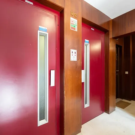 Boavista Premium With Ac, Terrace- Parking ,supermarket And Metro T3 아파트