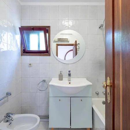 Boavista Premium With Ac, Terrace- Parking ,supermarket And Metro T3 아파트