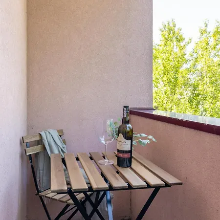 Boavista Premium With Ac, Terrace- Parking ,supermarket And Metro T3 포르투