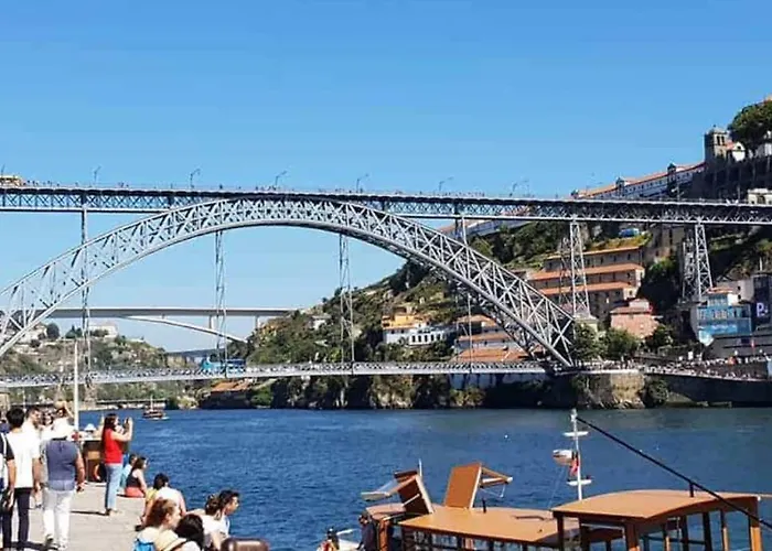 Apartament Boavista Premium With Ac, Terrace- Parking ,supermarket And Metro T3 Porto