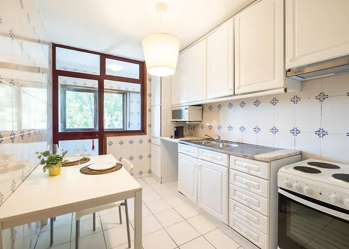 Boavista Premium With Ac, Terrace- Parking ,supermarket And Metro T3 アパート *